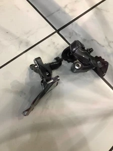 Mecanismo de cambio trasero y delantero de carretera Shimano Claris gris 8 velocidades FD-2000 y RD-2000 - Imagen 1 de 4