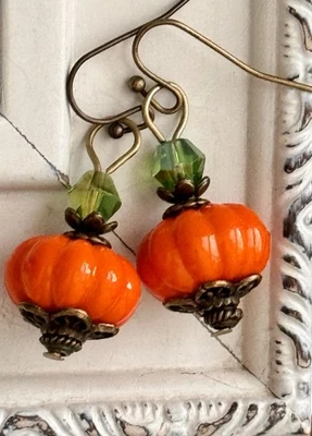 Pendientes colgantes naranja calabaza Jack O linterna bronce. Halloween. Boo! Foto 1 de 4