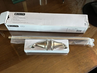 DOS TOALLEROS DELTA 79418-CZ, 18 pulgadas, bronce champán, 18 pulgadas ¡Cantidad de dos! Foto 1 de 3