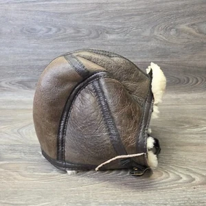 De colección Cuero Genuino Aviador Lucha Sombrero Motocicleta Gorra Forro Piel de Oveja Hombres XL - Imagen 1 de 13