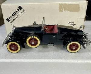 DANBURY MINT 1927 STUTZ BLACKHAWK 1:24 DIECAST IN BOX - Picture 1 of 15