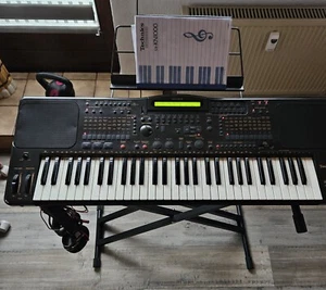 Keyboard Technics KN 1000 im Set mit Ständer und Transporttasche - Bild 1 von 6