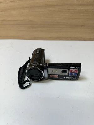 Sony HDR-PJ200 Handycam 5.3 MP Camcorder W/  Built-in Projector 32GB Sd card - Image 1 of 4