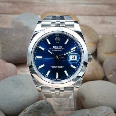 Rolex Datejust 41 126300 esfera azul Jubilee bisel liso 2024 juego completo como nuevo Foto 1 de 4