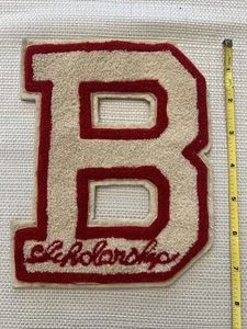 Letterman Chenille Patch Buchstabe B rot weiß Stipendium Universität - Bild 1 von 5