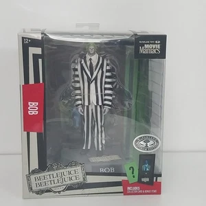McFarlane Toys Movie Maniacs Beetlejuice BOB THE SHRINKER Edición Platino Persecución - Imagen 1 de 8