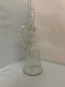 RARE FIND OLD GLASS DRINKS DECANTER UNUSUAL HANDLE & ETCHED GLASS - Picture 1 of 4