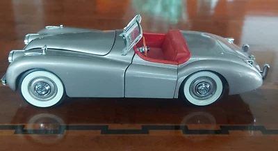 Danbury Mint Jaguar XK 120 1/24 - Immagine 1 di 4