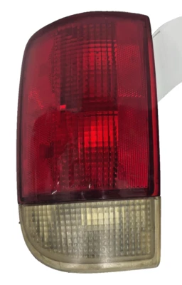 Conjunto de luces traseras izquierda izquierda izquierda izquierda Chevrolet Blazer S10/Jimmy S15 1995-05 Foto 1 de 4