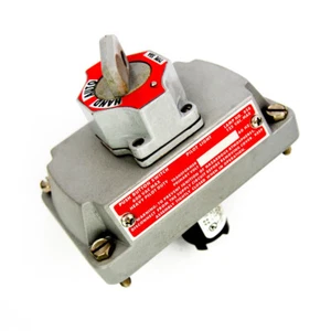 Appleton EFKB12 Coperchio interruttore pulsante 600 VAC max - Foto 1 di 5