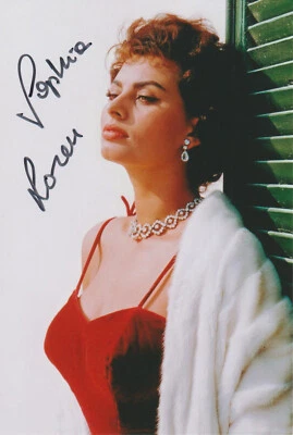SOPHIA LOREN Original Autogramm signiertes Foto Top Portrait - Bild 1 von 2