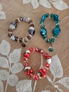 Set of 3 Stretch Bracelets Red Purple & Blue Marbled Acrylic Bead Bracelets NEW - Picture 1 of 7