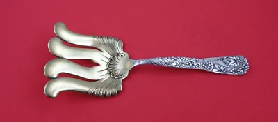 Tenedor para servir espárragos de plata esterlina Vine by Tiffany GW con vid 9 3/4" Foto 1 de 2