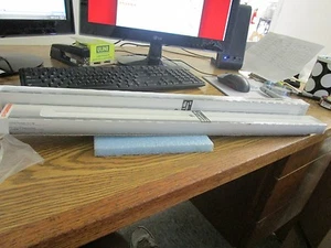 Lote de Sylvania FT40D/ 835/ Rs 40W Fluorcent Faro Pn: 20585-3. Cantidad 2. - Picture 1 of 2