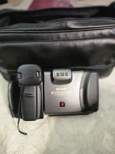 Videocámara Sharp VL-E34U 8 Viewcam Hi-Fi Monoaural VL-E34 con estuche y cintas PROBADA  - Imagen 1 de 19
