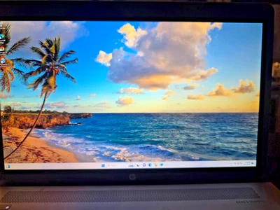 HP 17M ENVY CE+i7-10510@4.9GHz+1TB SAM-EVO SSD+1TB SATA+32GB RAM+NVIDIA+OMEN App - Image 1 of 4