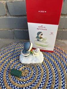 2015 Hallmark Andenken Ein Fisch für Weihnachten Frosty Friends Ornament - Bild 1 von 12