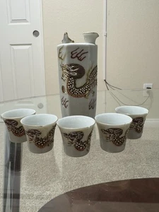 Vintage Kutani Dragon Dragon Ware Tea/ Sake Set HAND PAINTED MADE IN JAPAN - Picture 1 of 18