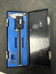 Electronic Digital Display Caliper #R7 - Picture 1 of 8