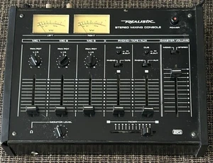Realistic Stereo Mixing Console 32-1200B - Untested - Picture 1 of 4
