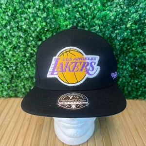 Los Angeles Lakers Hat Cap Mitchell & Ness Size 7 1/2 Fitted Dynasty Black - Picture 1 of 9