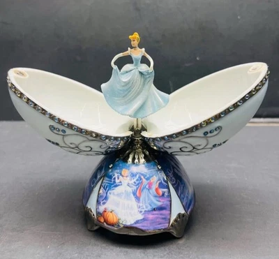 Caja de música de huevo de Cenicienta reliquia porcelana colección musical de huevos ver fotos Foto 1 de 4