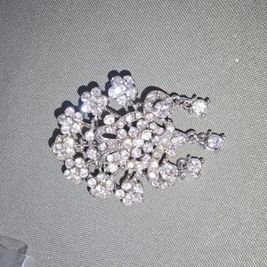 Ladies Silver Brooch - Picture 1 of 2