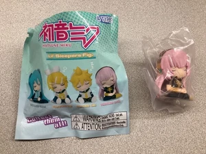 Takara Tomy Hatsune Miku Lil Sleepers Megurine Luka Gashapon Figur Neu/Geöffnet - Bild 1 von 1