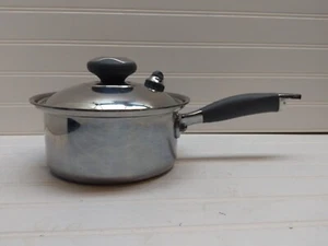 Royal Prestige 1.5 Qt Kitchen Charm T-304 Stainless Saucepan Milk Warmer & Lid - Picture 1 of 17