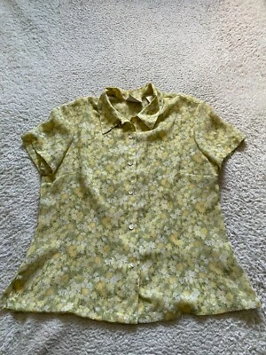 First Issue 女式透明花卉短袖纽扣衬衫多色 12 码 — 第 1/4 张图片