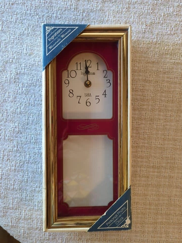 Vintage New Ingraham USA Personal Photo Desk Clock Tested Working Cover
