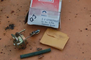 NOS New AC Delco Carburetor Rochester Vacuum Break 17067497 GM Chevrolet - Imagen 1 de 1