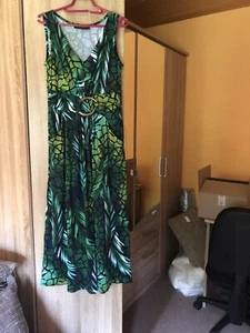 Maxikleid Gr. 38 , Grüntöne, wie neu, für kleinere Damen - Bild 1 von 5