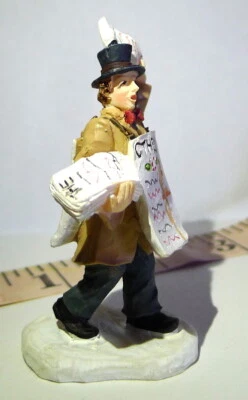 Figura Extra Grandeur Noel Victorian Christmas Village Periódico Hombre 2002 Foto 1 de 4