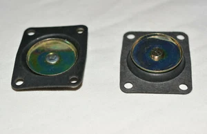 (Pair) 30cc Accelerator Pump Diaphragm Rubber Gasoline & Race Gas Fits: Holley - Bild 1 von 4