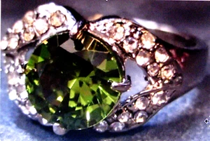 Sparkling 4ct. Natürlicher Peridot mit Moissanit Akzent auf S925 S Silber Ring 9,5 - Bild 1 von 8