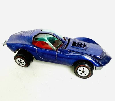 Johnny Lightning 1970 Topper Custom Mako Shark Purple w/ Red Interior Corvette - Image 1 of 4