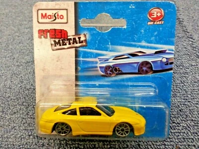 MAISTO-FRESH METAL SCALA 1:64 MODELLINO AUTO PORSCHE 911 CARRERA 4S  DIE-CAST - Immagine 1 di 4