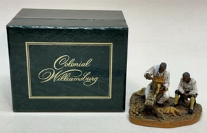 Lang and Wise Colonial Williamsburg Village Carpenter Teaching Son 30489707 - Imagen 1 de 11