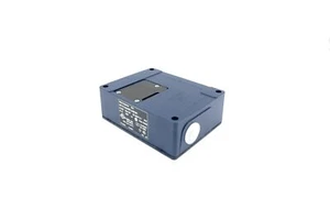 Fermo di sicurezza Schmersal AZM 415-02/02ZPK 24VAC/DC 101186203 - Foto 1 di 3