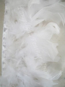 Candela premium con borde de pluma blanca por yarda - Imagen 1 de 1