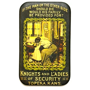 Espejo de bolsillo de celuloide publicitario viuda victoriana caballeros y damas de la seguridad - Imagen 1 de 3