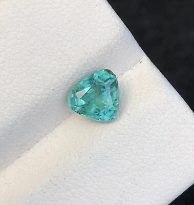 Turmalina azul corte natural de 1,19 quilates, piedra preciosa suelta de Afganistán Foto 1 de 4