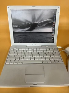 Vintage Apple Laptop - iBook G4 A1133 14" - WHITE - For Parts Only!! - Picture 1 of 6