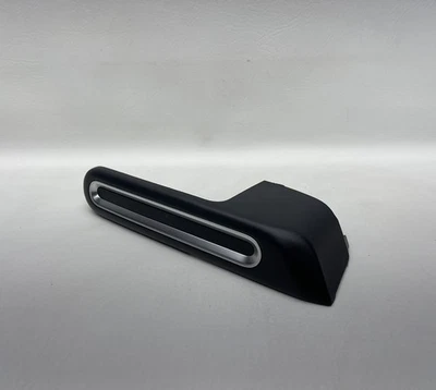 2012-2019 VOLKSWAGEN BEETLE DRIVER PORTA ESQUERDA AGARRAR Maçaneta APARADOR Capa 5C5868663B - Imagem 1 de 4