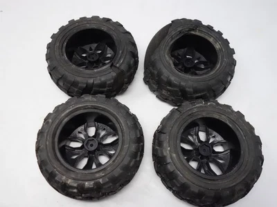 Jamara - Tiger - 4 Räder - schwarze Felgen - D 12,5 cm - B 5.5 cm -Reifen defekt - Bild 1 von 3