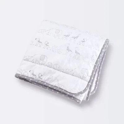 Manta reversible tejida Jersey dos por dos - gris Cloud Island Foto 1 de 4