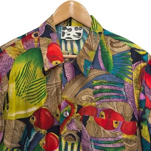 P.K. Mui Couture Vtg Mens Sz Medium Multicolor Silk Tropical Fish Hawaiian Shirt - Picture 1 of 5