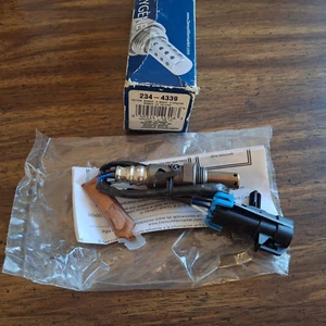 OEM DENSO 234-4339 Oxygen Sensor Direct Fit Chevy GMC Saab Cadillac Buick Isuzu - Picture 1 of 4