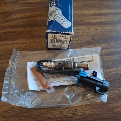 OEM DENSO 234-4339 Oxygen Sensor Direct Fit Chevy GMC Saab Cadillac Buick Isuzu - Image 1 of 4